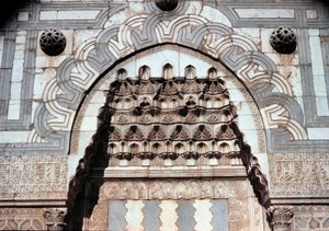 Detail des Eingangsportals der islamischen Schule (ca. 1251) von Dynasty Seljuq
