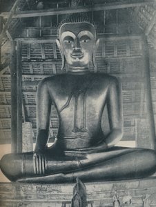 Herrlichkeit des zentralen Schreins im Wat Suthat, Bangkok, ca. 1935