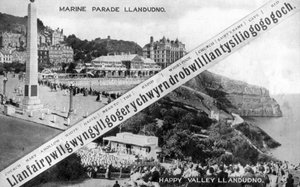 Happy Valley und Marine Parade, Llandudno, 20. Jahrhundert von E. Dennis