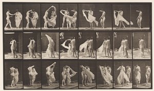 Tafel 429. Toilette; Zwei Modelle, 1 entkleidet sich, 1872-1885 von Eadweard Muybridge