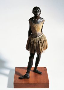 Kleine Tänzerin im Alter von 14 Jahren, ca. 1880, von Edgar Degas, Bronzestatue und Tüll