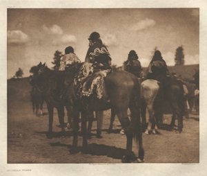 Portfolio I, Platte 25: Jicarilla Frauen von Edward S. Curtis