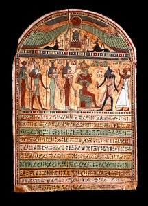 Ägyptische Antiquitäten: Grabstele eines Hohepriesters: Osiris empfängt den Verstorbenen in Anwesenheit von Anubis, hinter ihm die Gottheiten Isis, Nephthys, Horus, Hathor. 3.-2. Jahrhundert v. Chr. Turin, Ägyptisches Museum von Egyptian