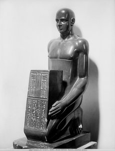 Naophore Statue eines Mannes