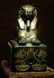 Statuette einer Sphinx von König Thutmosis III., Neues Reich, ca. 1490-1439 v. Chr.