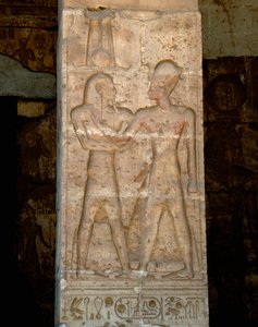 Alte ägyptische Kunst: Flachrelief an der Säule des Tempels von Sethi I von Egyptian 19th Dynasty