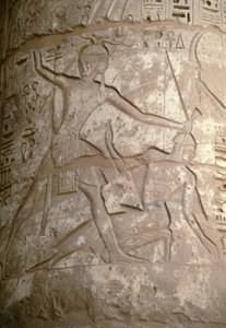 Ramses hält seine asiatischen Feinde an den Haaren, während er sich darauf vorbereitet, sie zu töten, Relief, Tempel von Sethos I., Kanais, Ägypten, ägyptische Zivilisation, Neues Reich, Dynastie XIX (Foto)
