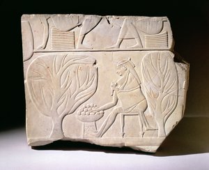 Relief einer Frau mit Kind, das nach einer Sykomorenfeige greift, aus dem Grab von Montuemhat, West-Theben, Spätzeit