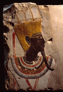 Ägyptische Antiquität: Detail einer Malerei auf Kalkstein, die den Fruchtbarkeitsgott Amon Min darstellt. Luxor, Ägyptisches Kunstmuseum von Egyptian Egyptian