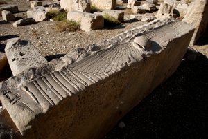 Ägyptische Antike: Architrav des Tempels der Hathor, Denderah, Ägypten