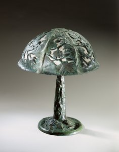 Tischlampe, ca. 1910 (patiniertes Messing & Muschel)