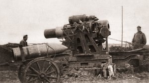 Eine österreichische Riesenschwerhaubitze und ihre Granate, verwendet während des Ersten Weltkriegs, aus The Illustrated War News, 1915 von English Photographer