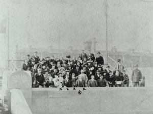 Blackwall Tunnel: Menschenmenge bei der Eröffnungszeremonie, 1897
