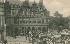 Crown Hotel, Cricklewood von English Photographer