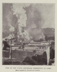 Feuer auf der Volta-Jubiläumsausstellung in Como von English Photographer