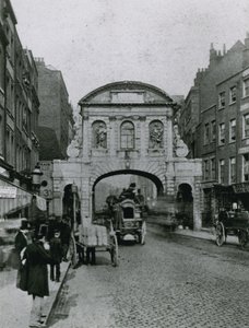Gesamtansicht des Temple Bar von English Photographer