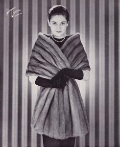 Herbert Duncan Furs: Royal Pastel Mink von English Photographer