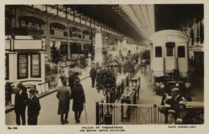 Palast der Technik auf der British Empire Exhibition, die 1924 und 1925 in Wembley, Middlesex stattfand von English Photographer