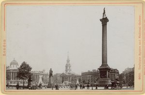 Postkarte mit einem Bild der Nelsonsäule von English Photographer