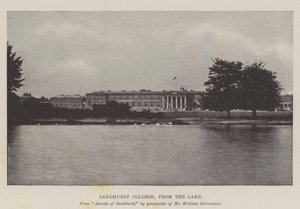 Sandhurst College, vom See aus