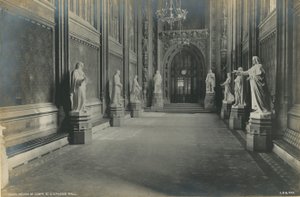 St. Stephens Hall, Unterhaus
