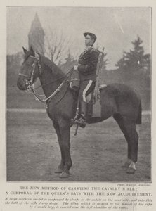 Die neue Methode, das Kavalleriegewehr zu tragen, ein Korporal der Queens Bays mit der neuen Ausrüstung von English Photographer