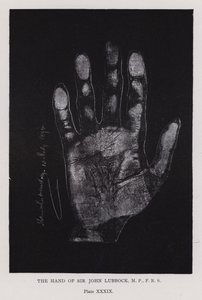 Die Hand von Sir John Lubbock von English Photographer