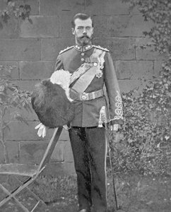 Zar Nikolaus II. in der Uniform der Royal Scots Greys