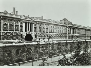Victoria Embankment, Westminster LB: Somerset House, Erhebung zum Victoria Embankment, 1896 von English Photographer