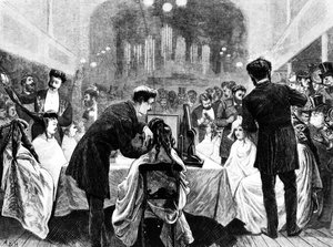Eine Haarausstellung, 1872 von English School