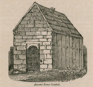 Antiker Steinwasserkanal von English School