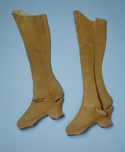 Stiefel, die Königin Elizabeth I. zugeschrieben werden, 16. Jahrhundert (Leder) von English School