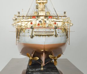 Modell des japanischen Schlachtschiffs "Hatsuse", ca. 1890-99 von English School