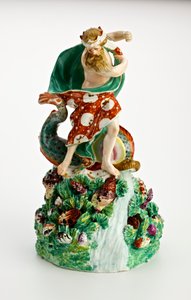Derby Figur von Neptun auf felsigem Sockel mit Wasserfall und Muscheln, ca. 1750-1800