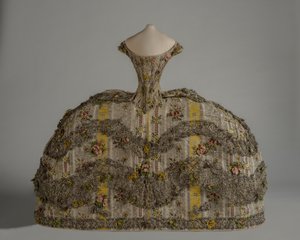 Modepuppe Mantua