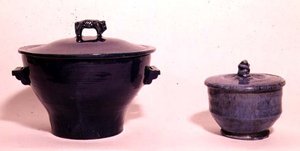 Töpfe, entworfen in den Omega-Werkstätten, ca. 1917
