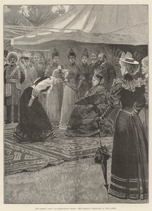 Die Gartenparty im Marlborough House, Empfang Ihrer Majestät der Gäste (Gravur) von English School