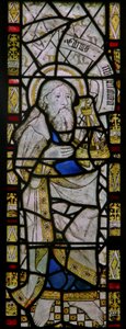 Das Ostfenster, das den heiligen Judas darstellt