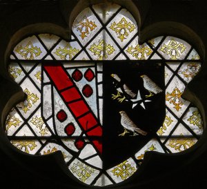 Fenster N5 mit den Wappen von Fitz-Ellis und Fawkener von English School