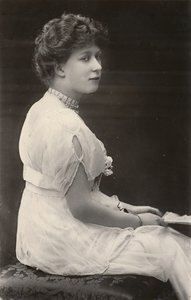 Ihre Königliche Hoheit Prinzessin Mary, um 1915