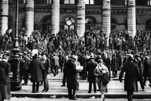 Handeln vor der Börse, Paris, 1931