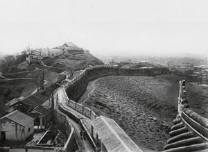 Kuangchou, Kuanyin shan, Kuangtung, Blick vom Nordturm der Nordmauer der Stadt und Kuanyin-Hügel von Ernst Boerschmann