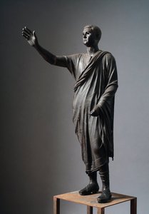 Aule Metele (Der Redner), römischer Redner - Etruskische Bronzeskulptur, h: 179 cm, ca. 90-70 v. Chr., aus Pila, Italien - Etruskische Zivilisation: „Der Magistrat von Perugia Aulus Metellus genannt der Redner“ Bronzeskulptur von Etruscan