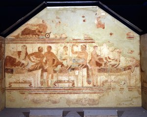 Bankettszene. Fresko an der Wand des etruskischen Grabes namens „Grab des Bootes“ (della nave). Tarquinia 470-400 v. Chr.