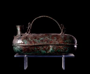 Etruskische Zivilisation: Bronzeaskos aus dem Grab des Bronzekarrens in Vulci, 680-670 v. Chr. von Etruscan