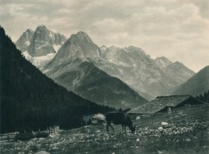 Blick auf die Brenta-Gruppe mit Almwiese, Madonna di Campiglio, Dolomiten, Italien, 1927 von Eugen Poppel