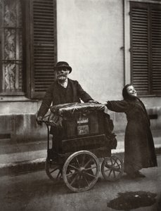Straßenmusiker von Eugène Atget