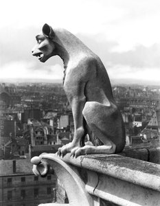 Wasserspeier von der Balustrade der Grande Galerie der Westfassade, Replik eines Originals aus dem 12. Jahrhundert von Eugene Emmanuel Viollet le Duc