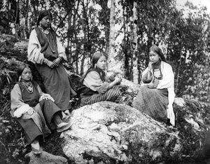 Himalaya-Frauen, ca. spätes 19. Jahrhundert von European Photographer