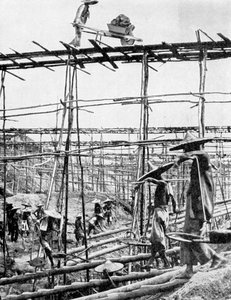 Primitive Methoden im reichsten Zinnbezirk der Welt, Taiping, China, 1936 von Ewing Galloway